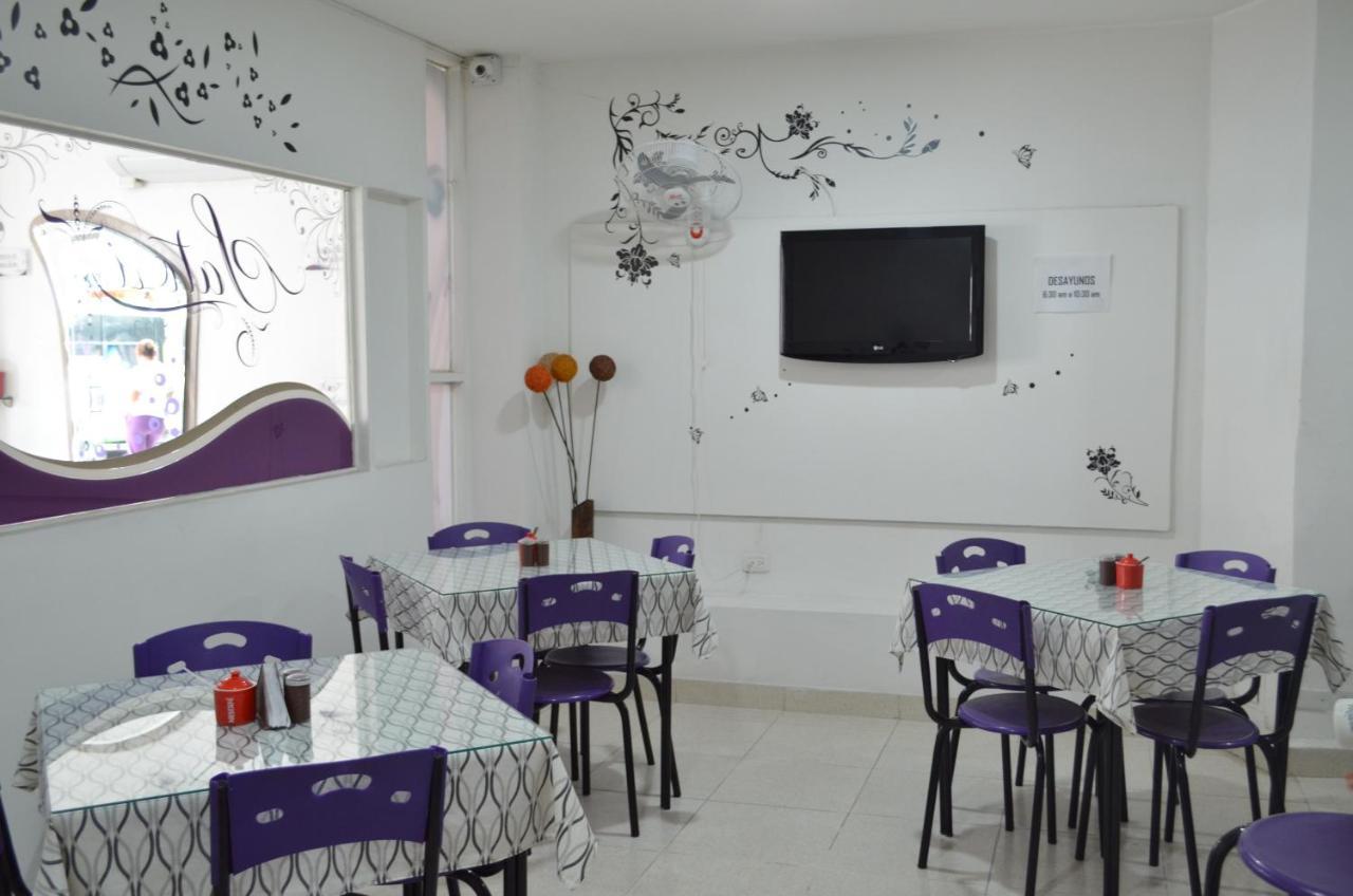 Hotel Plaza Cucuta Center Exteriör bild