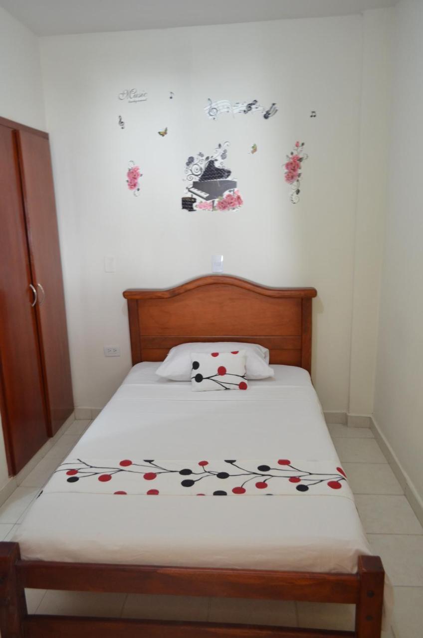 Hotel Plaza Cucuta Center Exteriör bild